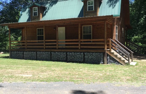 Pickens Cabin | The Resting Place.