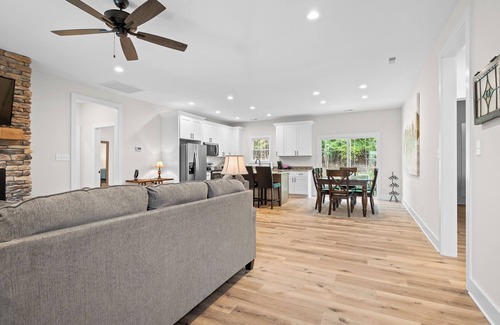 Lynchburg House | The Retreat at English Tavern - Liberty Univ 2 mi/LYH Airport 1 mi