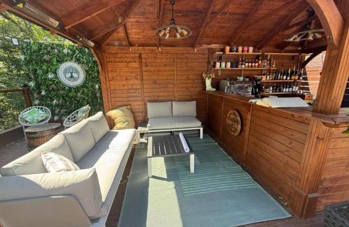 Blaenavon House | The Retreat at Little Oaks, Blaenavon