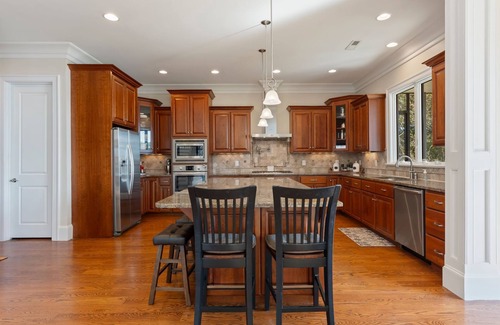 Mooresville House | The Retreat at Morgan Bluff |Pool & Hot Tub| 8 bedrooms | Sleeps 20