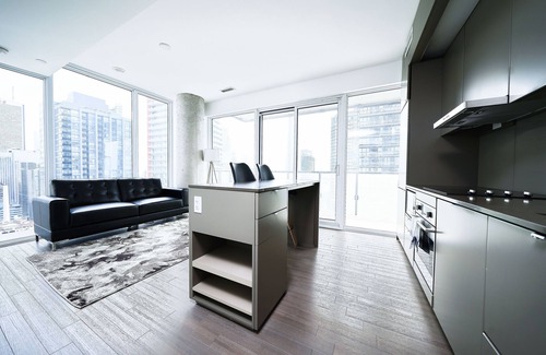 Wellington Place Apartment | The Reve Suite