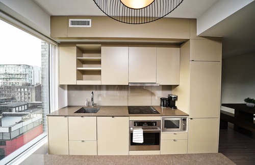 Wellington Place Apartment | The Reve Suite