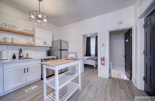 Rexburg House | The Rexburg Cottage - a newly remodeled 1940s home with a modern farmhouse feel!