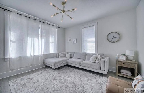 Rexburg House | The Rexburg Cottage - a newly remodeled 1940s home with a modern farmhouse feel!