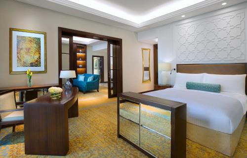 Dubai Marina Resort | The Ritz-Carlton, Dubai