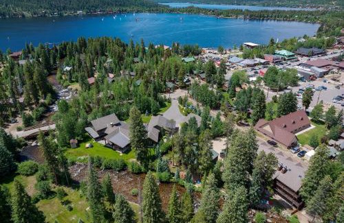 Grand Lake House | The River House home