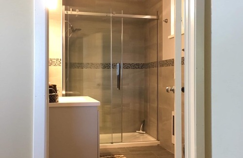 Whitewater Region House | The River House Suite - waterfront walkout