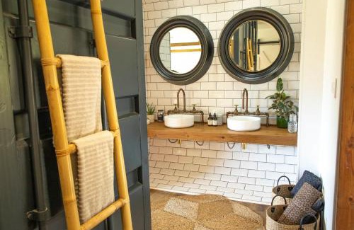 Wolseley Villa | The Riverstone House