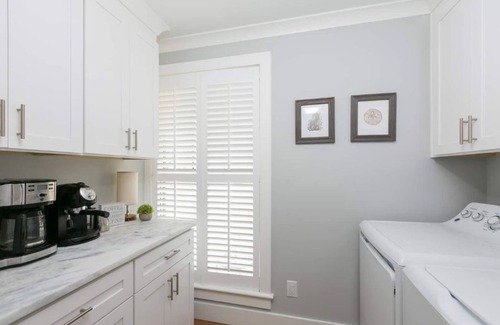 Mount Pleasant House | The Robin house - Close to Everything!