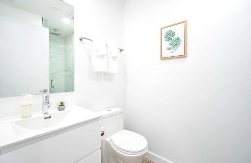 Downtown Toronto Hotel | The Roland Peaceful 2BR Basement Suite Near Downtown Toronto
