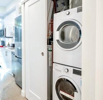 Downtown Toronto Hotel | The Roland Peaceful 2BR Basement Suite Near Downtown Toronto