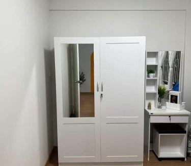 Nong Kwai Apartment | The Room