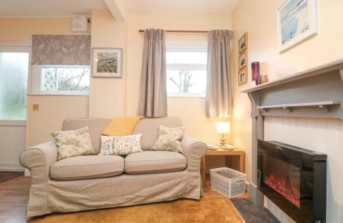 Camborne House | The Roost