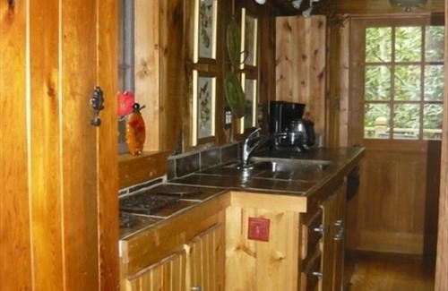 Highlands Cabin | The Roost - Original 1925 Joe Webb cabin.