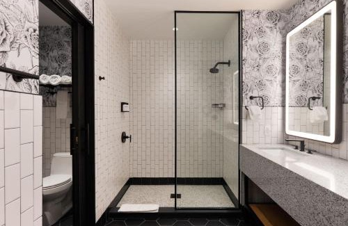 Dumfries Hotel | The Rose Gaming Resort