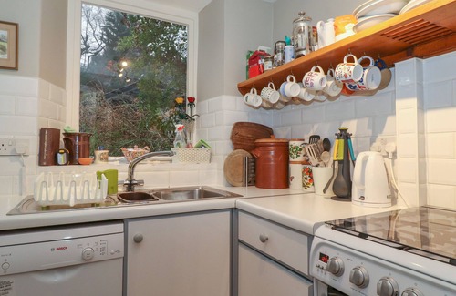 Bowness-on-Windermere Cottage | THE ROSES, pet friendly, with a garden in Bowness-On-Windermere