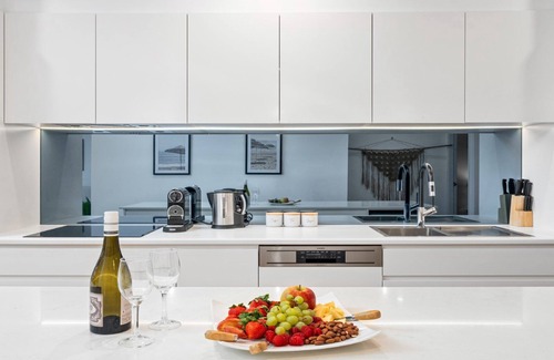 Avoca Beach House | The Round House - Avoca Beach
