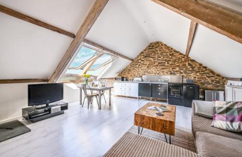 Hele House | The Round House - Heale Farm