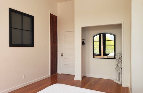 Waitsburg Hotel | The Royal Block - Room 3