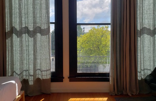 Waitsburg Hotel | The Royal Block - Room 3