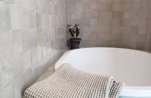 Waitsburg Hotel | The Royal Block - Room 4