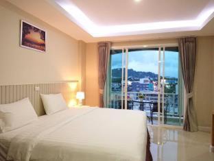 Talat Nuea Hotel | The Royal P Phuket - SHA Plus