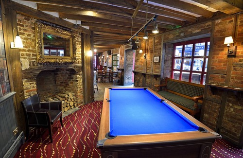 Dartford Hotel | The Royal Victoria & Bull Hotel