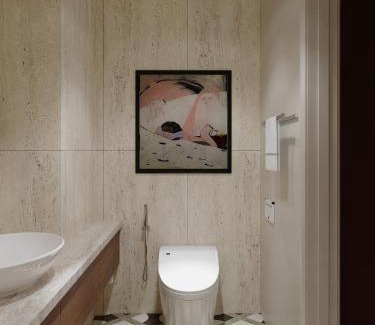 Thanh Nhan Apartment | The Ruby Orchid Hanoi-Chic Apartment with Rooftop Pool-Near Street Food