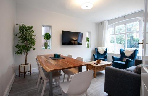 Manchester House | The Safari House - Your Ultimate Relaxation Destination