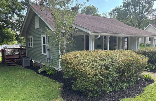Bloomington House | The Sage at IU: Near the Stadium and B-Line