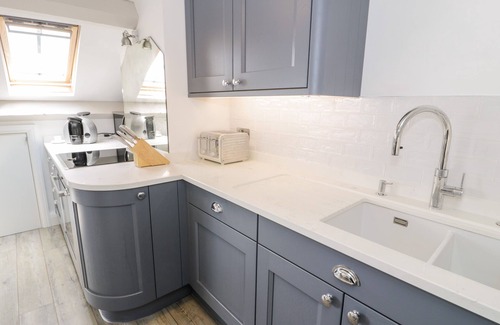 Borth-y-Gest Cottage | The Sail Loft