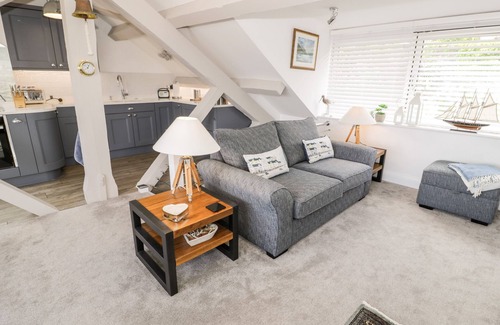 Borth-y-Gest Cottage | The Sail Loft