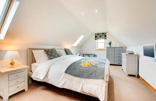 Snettisham House | The Sail Loft