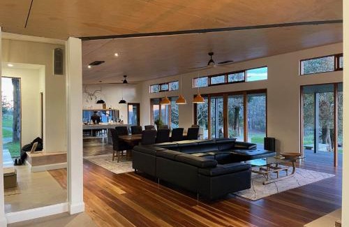 Avoca Villa | The Sallies est.1861