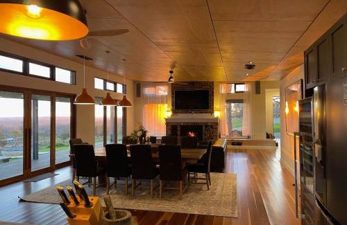 Avoca Villa | The Sallies est.1861