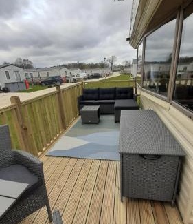 Crowle Other | The Salsa, 38 Sunset View