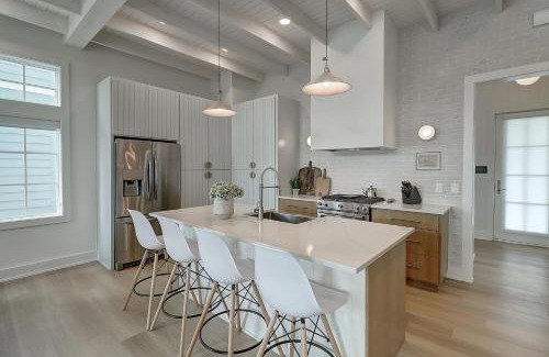 Port Aransas House | The Salted Cottage 119 SEV