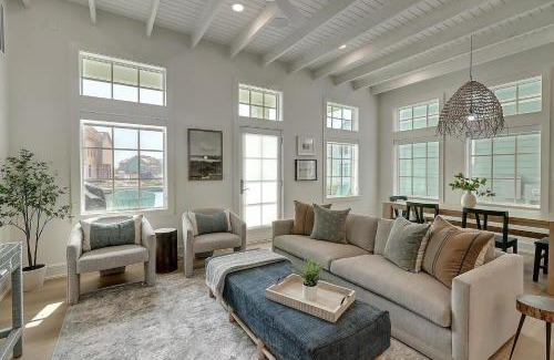 Port Aransas House | The Salted Cottage 119 SEV