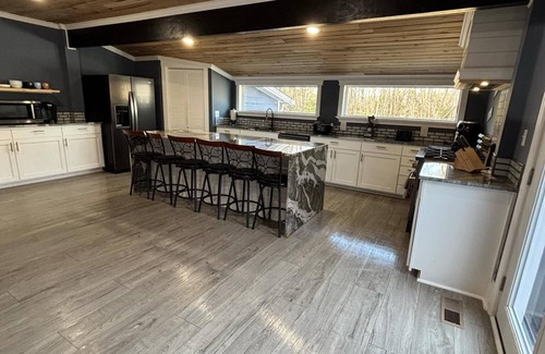 Conway House | The Salty Dog