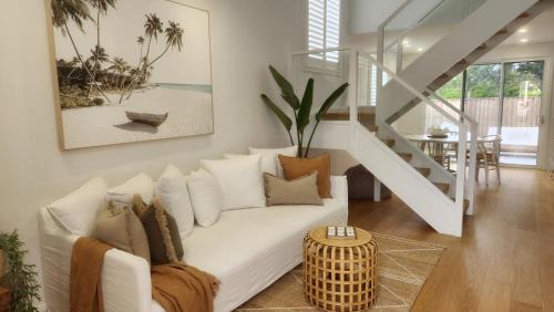 Kiama Apartment | The "SALTY PALM'S" By the Sea 3 BEDROOM HOME - Sleeps up to 8
