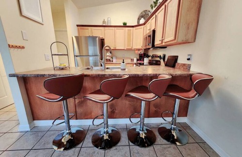Biltmore Beach House | The Sand Dollar King Bed 6 Min Walk to Beach!
