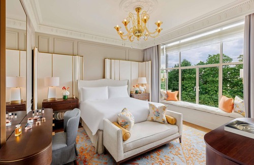 London City Centre Hotel | The Savoy