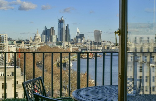 London City Centre Hotel | The Savoy