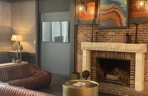 Nashville Cabin | The Seasons Lodge
