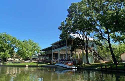 Marble Falls House | The Secret Cabin