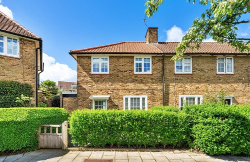 Roehampton House | The Secret Garden