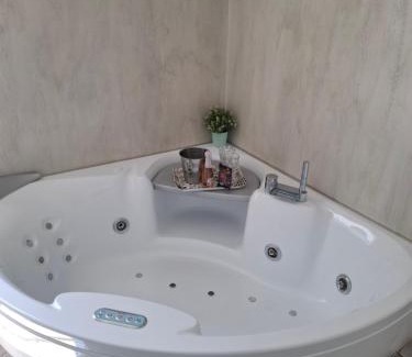 Historical Downtown Salerno Apartment | The Secret Garden