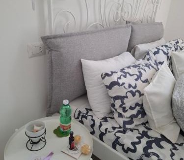 Historical Downtown Salerno Apartment | The Secret Garden