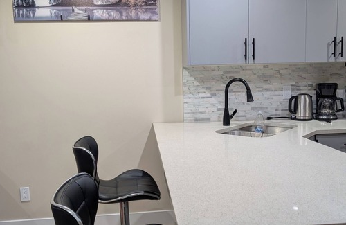 Northeast Edmonton House | The Serene: 2-bedroom private basement suite