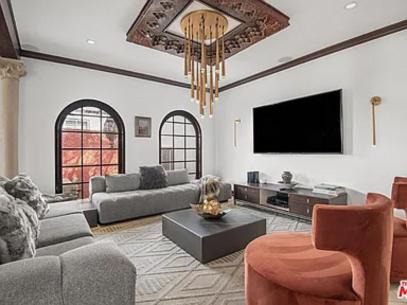 Beverly Grove Villa | The Serene Melrose Oasis!